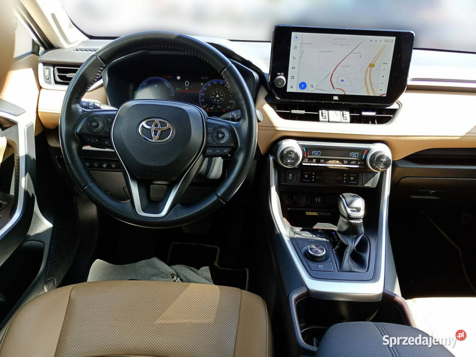 Toyota RAV4 25 Hybrid 177 Executive 4x4 Salon kamera cofania wielkopolskie Poznań