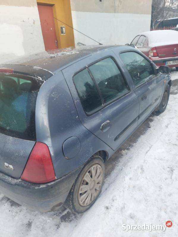 Renault ckio 12 benzyna 2000r Sekursko