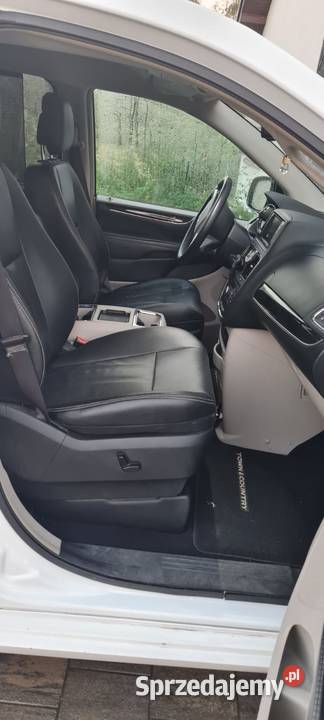 CHRYSLER TOWN AND COUNTRY 2015 BENZYNA LPG podlaskie Grabówka sprzedam