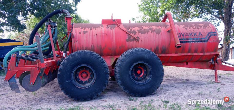 Beczkowóz zalewowy z aplikatorem Beczkowozy Szołtany sprzedam