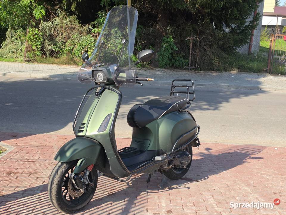 Piaggio Vespa Sprint 50 4t z szybka światła VAT marża