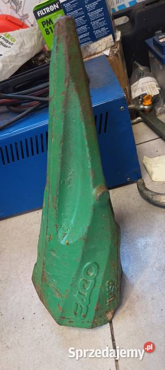 Zęby adaptery do łyżki koparki żeliwne 6 Dobre Miasto