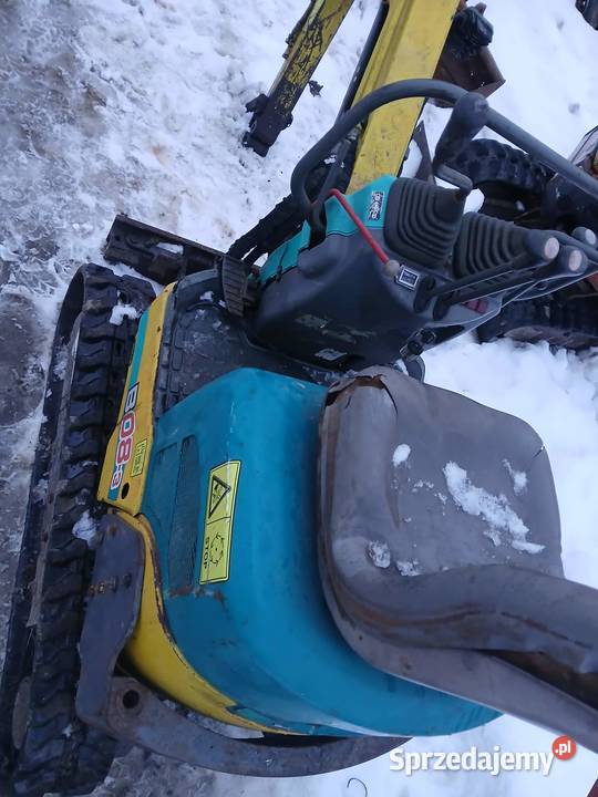 Minikoparka yanmar b08 uszkodzony silnik Leżajsk