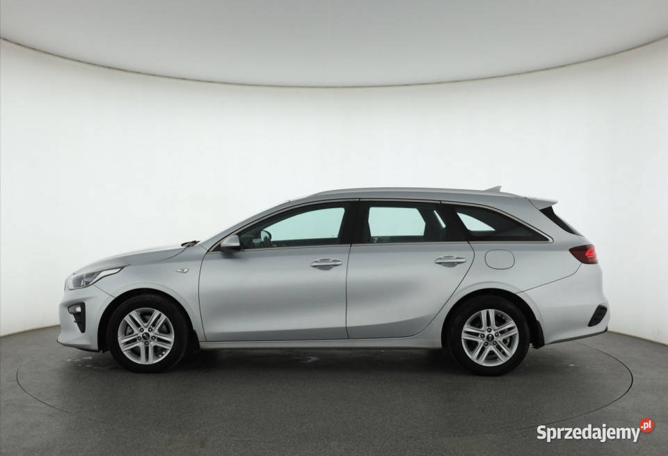 Kia Ceed 16 CRDi MHEV relingi dachowe Piaseczno