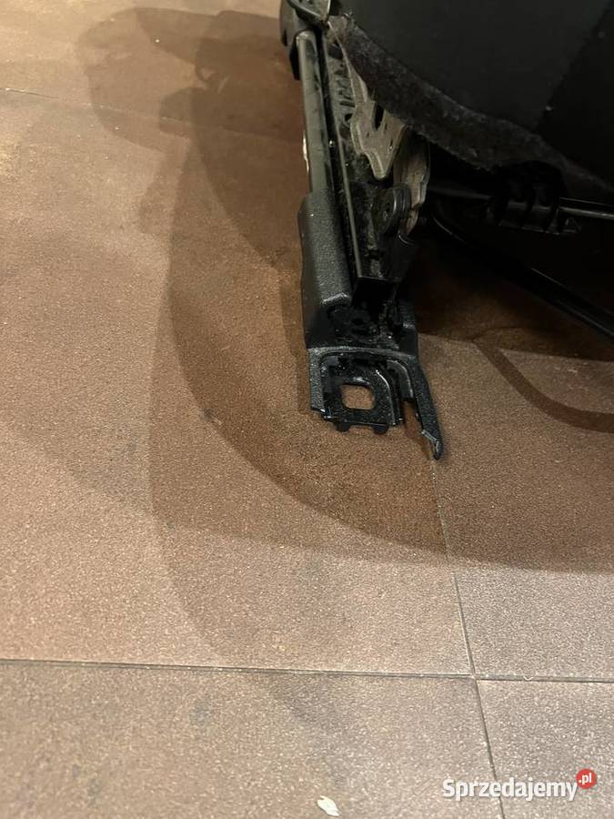 Fotele materiałowe Ford Mondeo mk5 kombi 2017 Lutynia