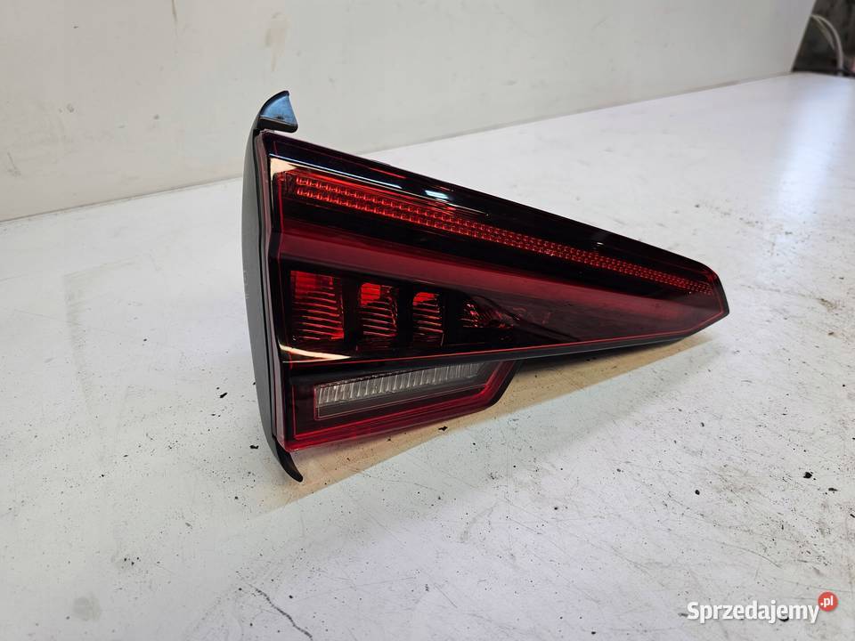 LAMPA LEWY TYŁ W KLAPĘ LED MATRIX AUDI A4 B9 osobowe
