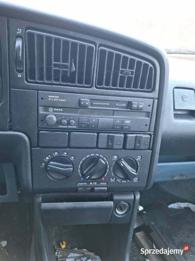 Passat b3 18 benzyna kombi hak klima elektryczne zachodniopomorskie Wolin