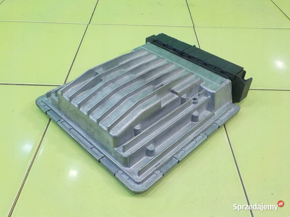 BMW 3 E90 LIFT 30 B 09r SEDAN sterownik komputer Motoryzacja Suków