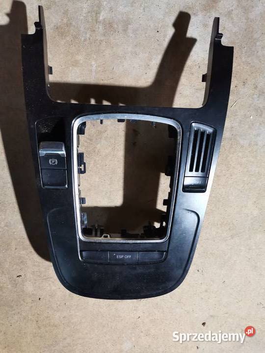 Ramka lewarka zmiany biegów Audi A4 B8 Rok produkcji 2010 Zgorzelec