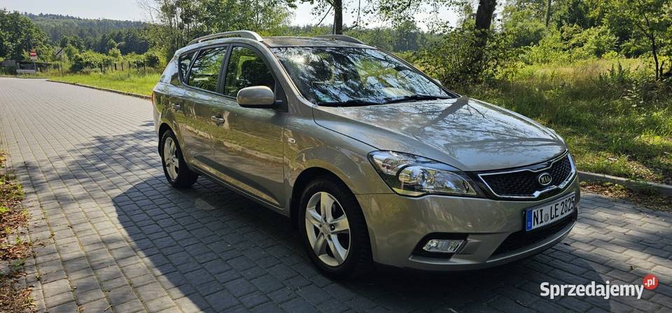 świeżo sprowadzona Kia Ceed 2012 16 CRDI 115 Cee'd Krasnobród