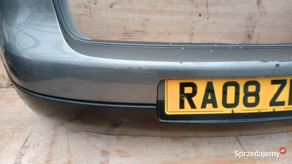 VW GOLF V HB ZDERZAK TYŁ LA7T osobowe Zbierkowo
