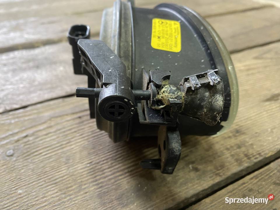 Halogen mercedes cklasa 2010 Braciszewo