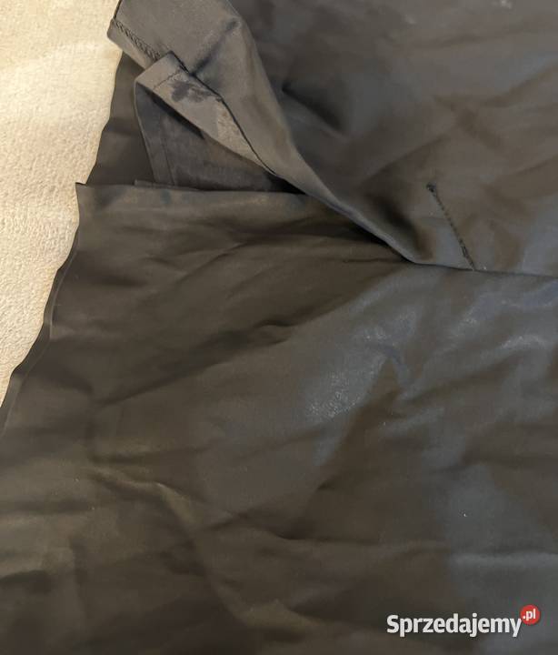 Sukienka na jedno ramię czarna ze zdobieniem na Rozmiar 36(S) Jasło