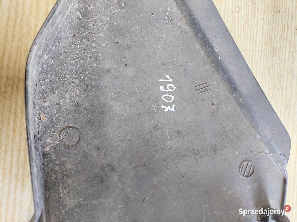 Boczek plastikowy lewy Honda CB 450s Łubno