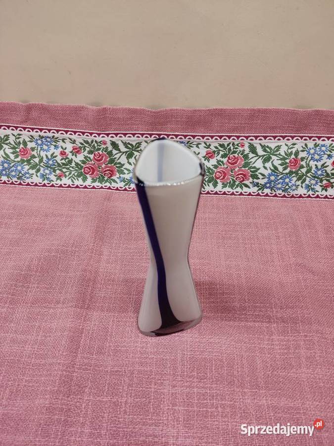 Wazon trójkątny na kwiaty Głuchołazy