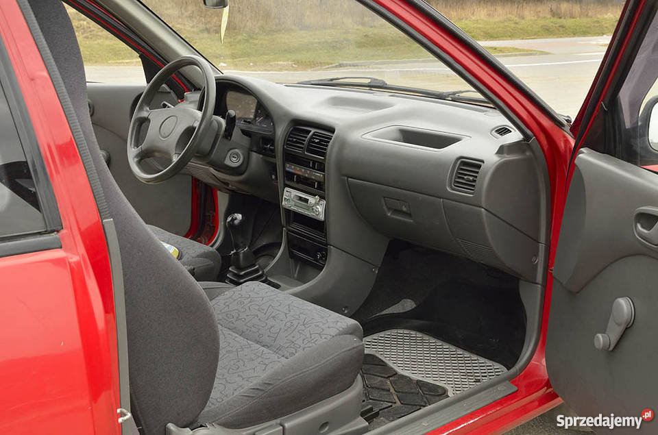 auto w czerwony Elbląg