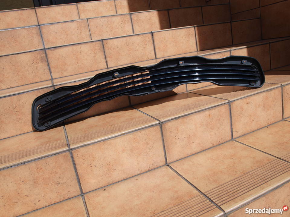 Mercedes E klasa W210 kratka wlot powietrza Kalisz