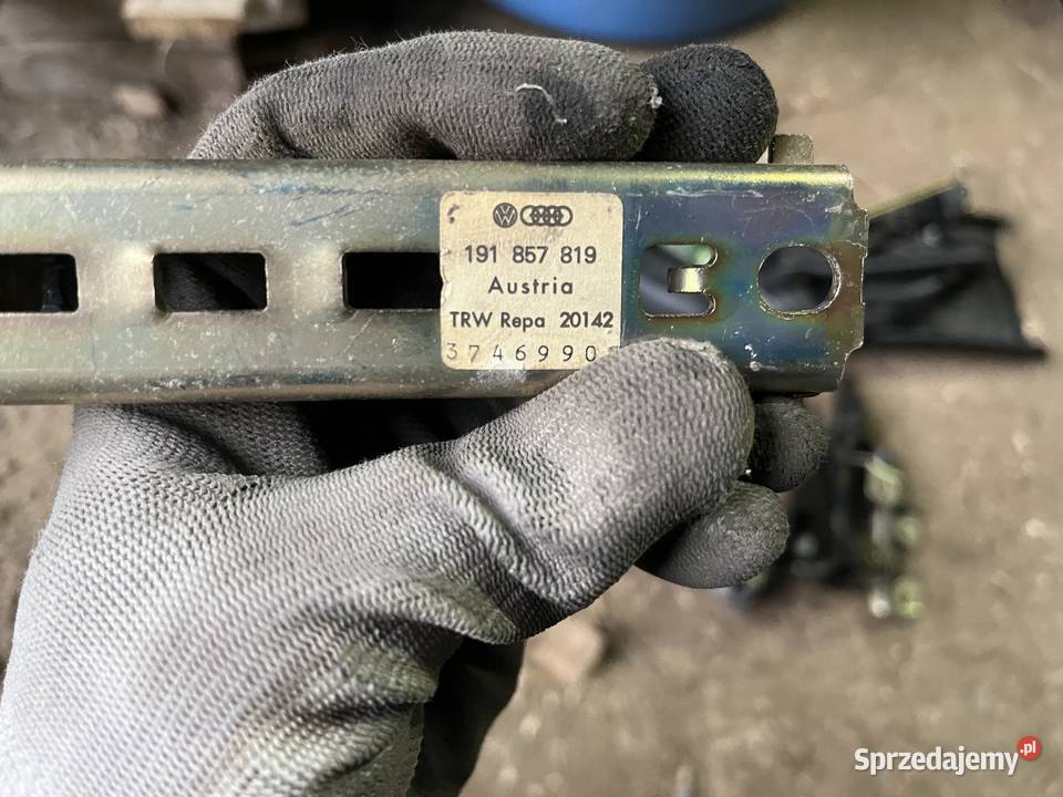 Regulacja wysokości pasów Passat B4 Audi VW Seat Wyposażenie wnętrza Krasnystaw