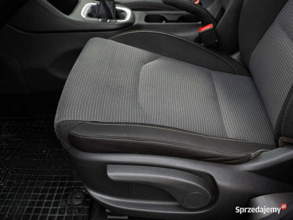 Hyundai i30 KK3558G15 DPI Classic Bluetooth Pępowo sprzedam