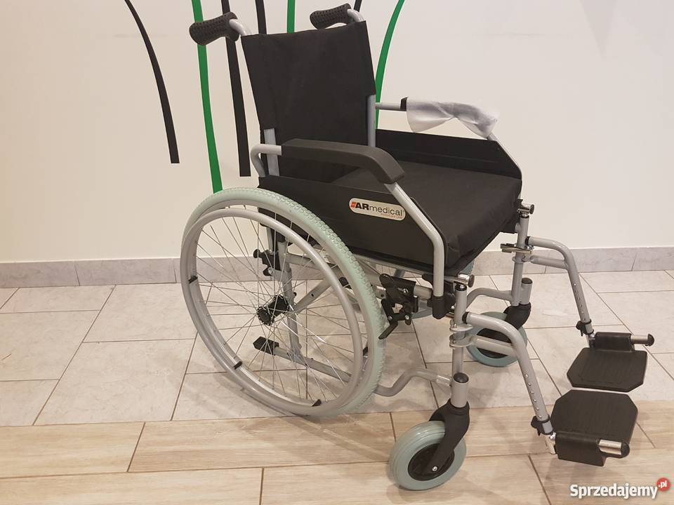 Wynajem wózków inwalidzkich standardowe lekkie