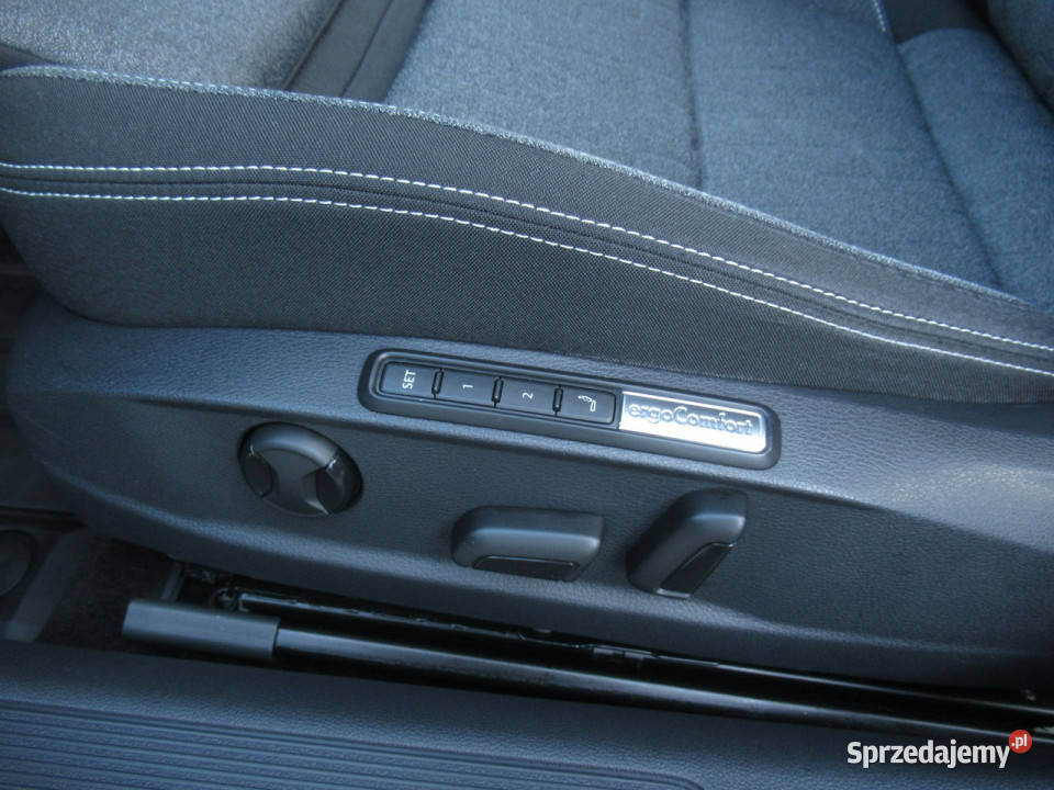 Volkswagen Passat BEZSZKODOWY Matrix LED Pamięci Warszawa