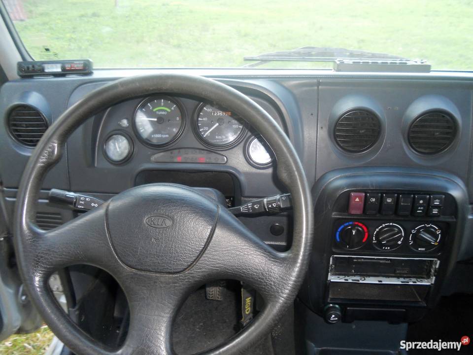 Samochód terenowy Kia Retona 4x4 hak pomorskie Sierakowice