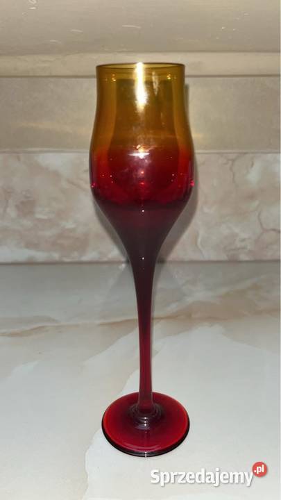 Kielich w czerwieni Projekt Zbigniew Horbowy Gdańsk