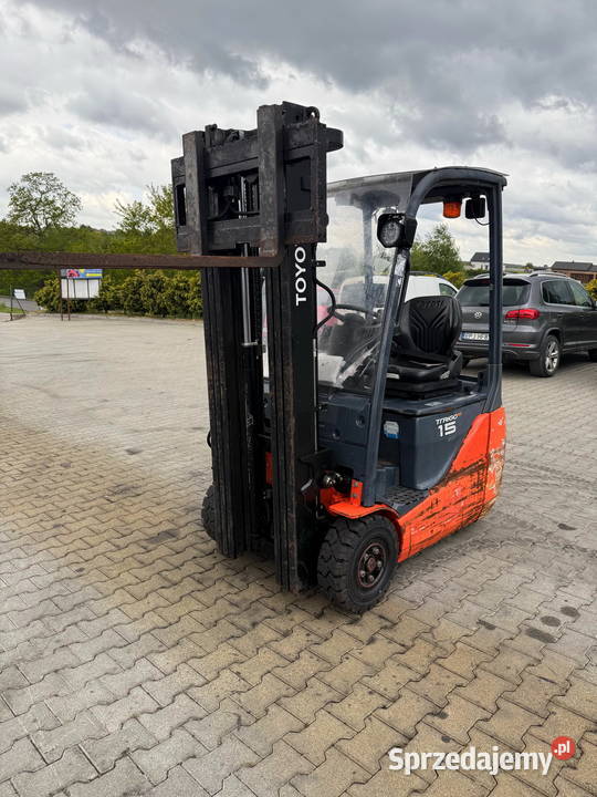 wózek widłowy elektryczny TOYOTA 8FBET15 Triplex