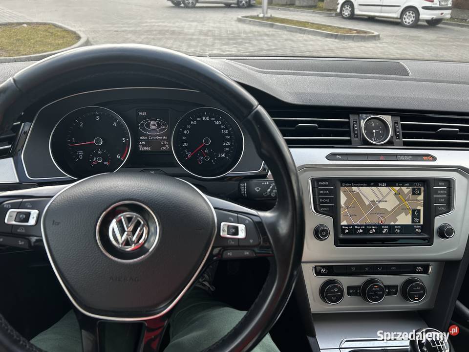 Volkswagen Passat B8 20 TDI salon Polska zadbany Passat Grodzisk Mazowiecki