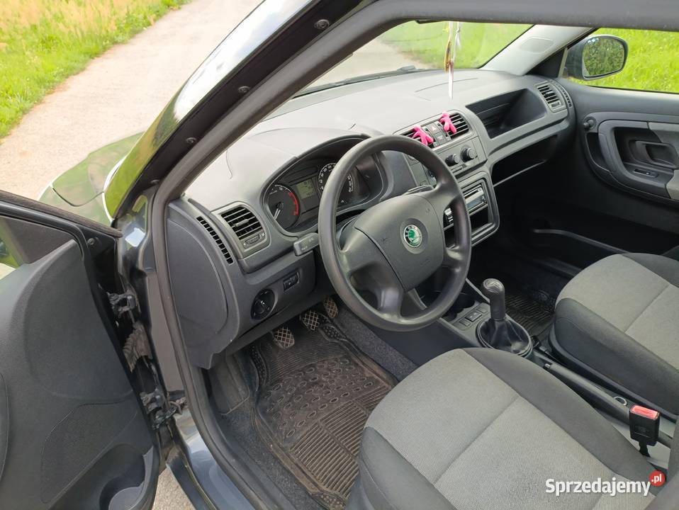 Skoda Fabia 12 MPI w idealnym stanie technicznym 146600km Samochody osobowe Głubczyce