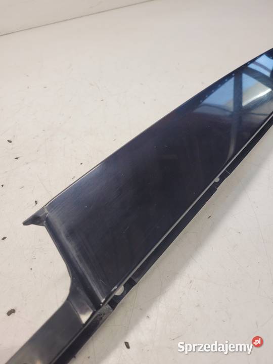 NAKŁADKA OSŁONA SŁUPKA PP AUDI A1 8X4837902E Listwy i nakładki Przystajń