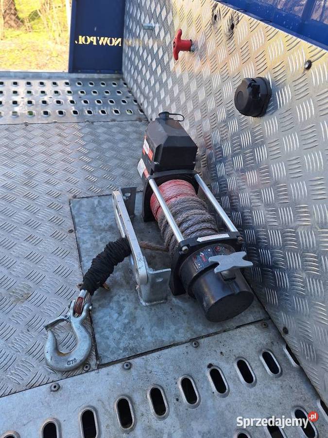 Renault master autolaweta laweta 35t na haku niebieski podkarpackie Sanok