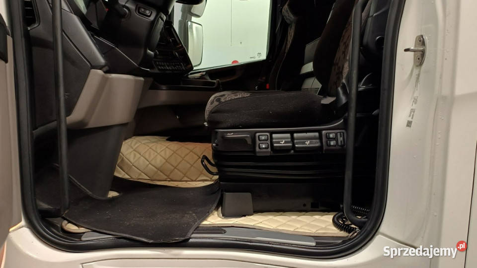 Scania R460 Super E6 180t 4x2 NA Highline tempomat