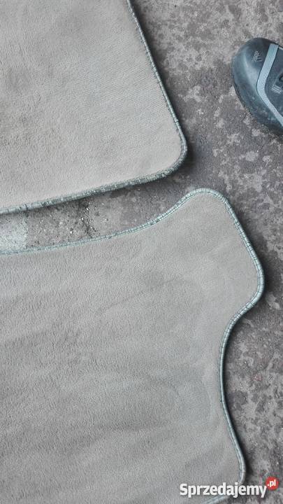 Dywaniki audi 80 mazowieckie Kondrajec Pański