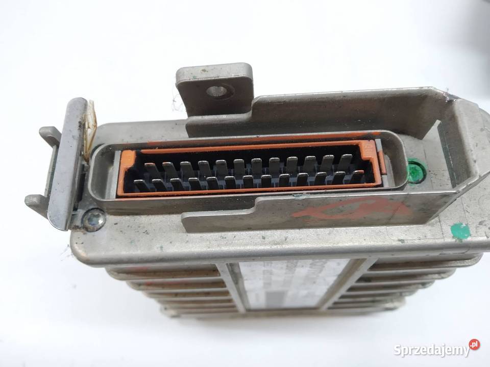 STEROWNIK SILNIKA 0285007044 893907383A 16 B 69 osobowe