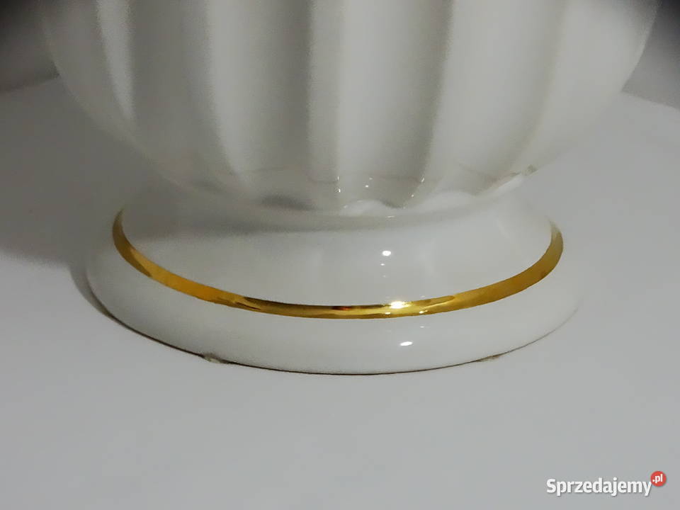 Wazon ceramiczny z uchwytami biały ze złotem sprzedam