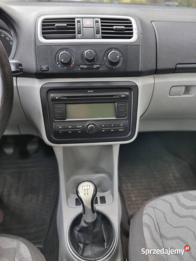 Sprzedam samochód 75KM Płyćwia sprzedam