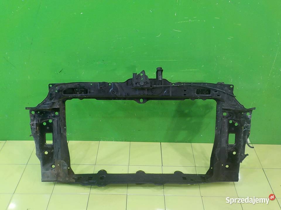 HYUNDAI ix20 16 CRDI 13r 5D pas przedni