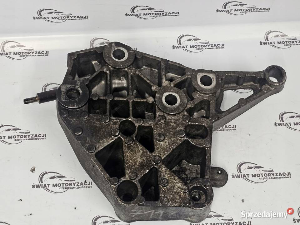 TRANSIT 22 TDCI P8FA łapa wspornik skrzyni