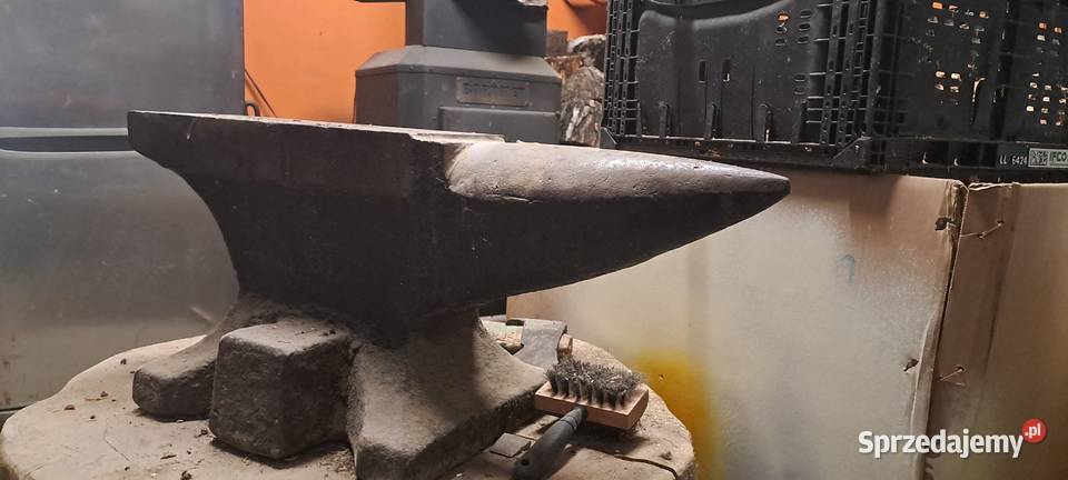 Kowadło 100 Albigowa