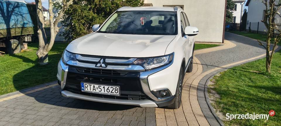 MITSUBISHI OUTLANDER III SALON 4x4 LPG MODEL