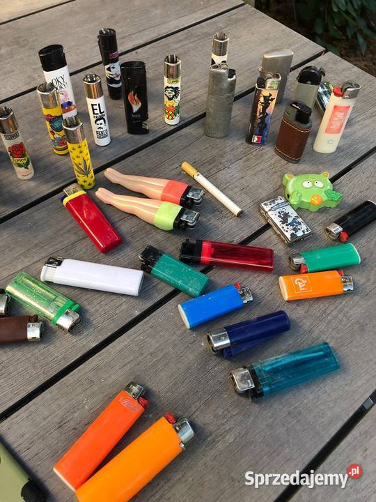 Kolekcja zapalniczek i zapałek z XXw Poznań