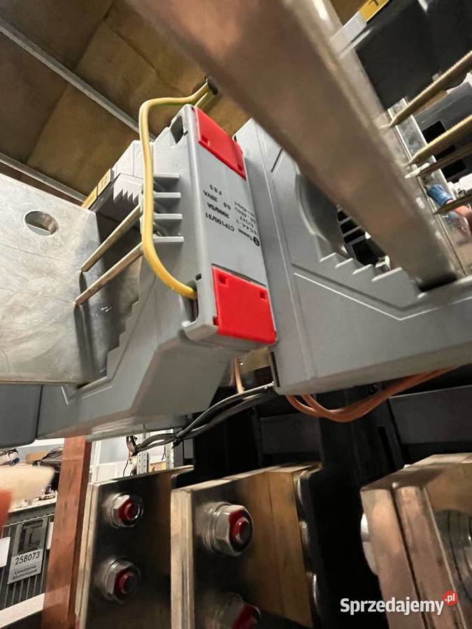 Rozdzielnica elektryczna RTSw stojąca 12 polowa