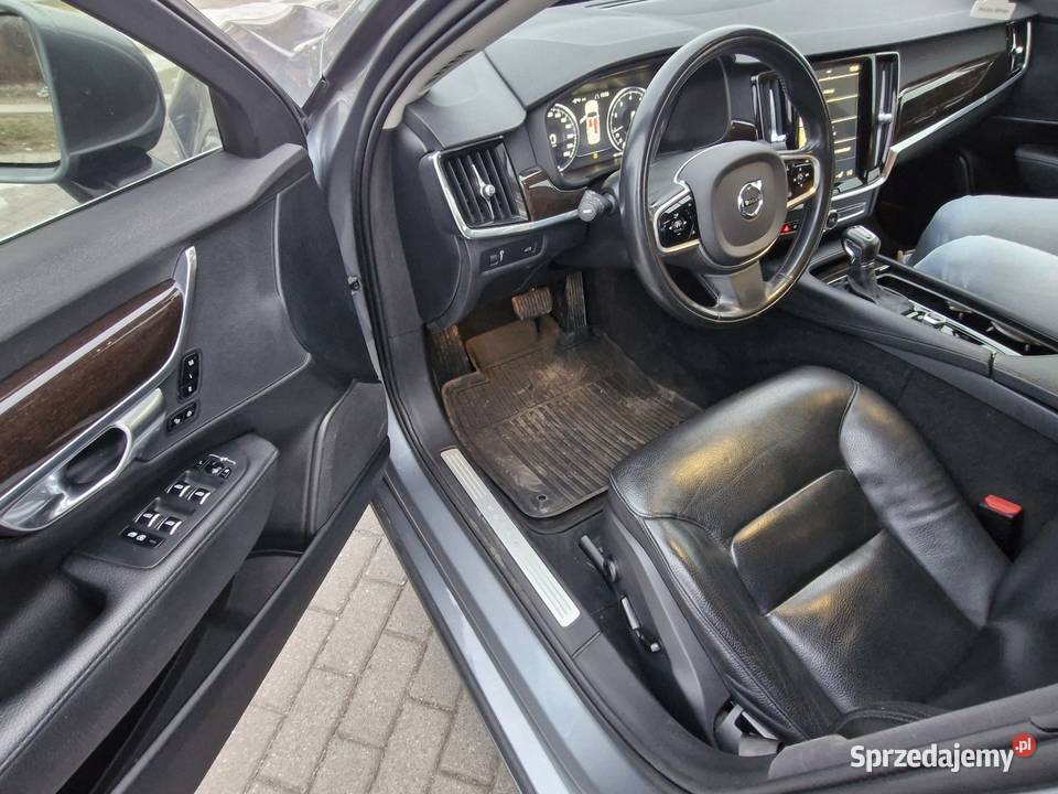 Volvo s90 20Benzyna 151 przebiegu 2018r sprzedam