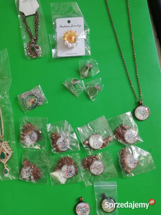 Ozdoby błyskotki kobiet Dla kobiet Warszawa