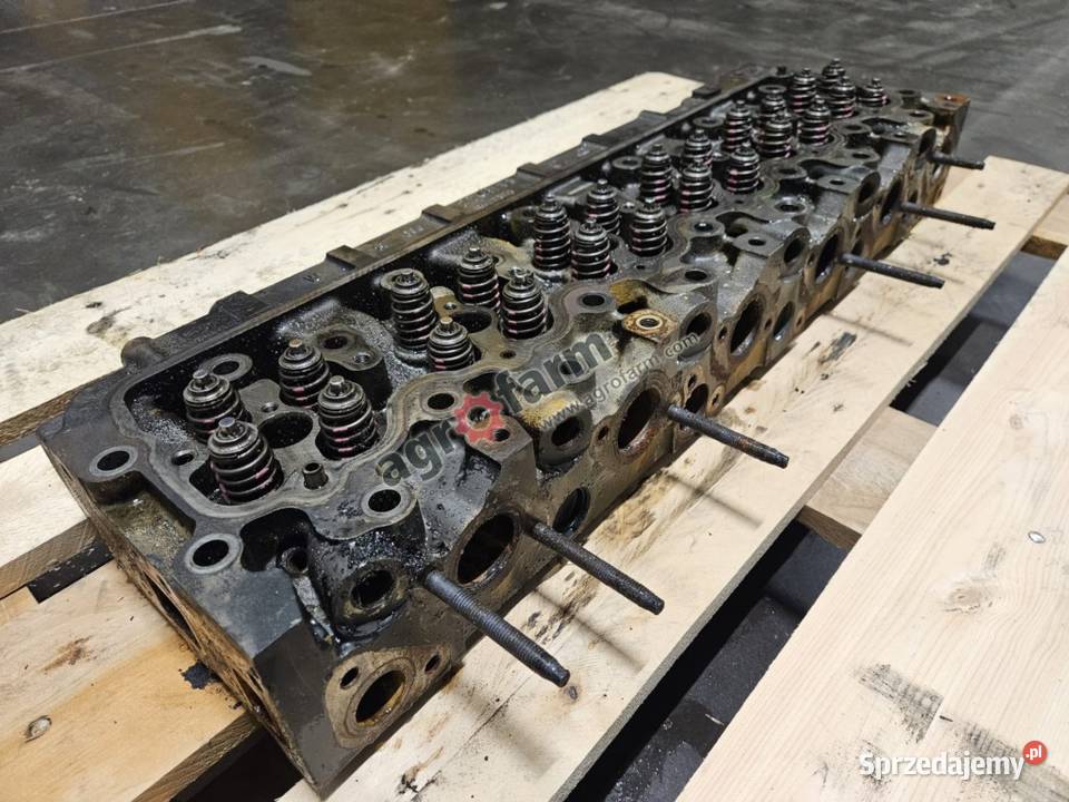Głowica silnika Axion 850 840 810 Do ciągników Byków