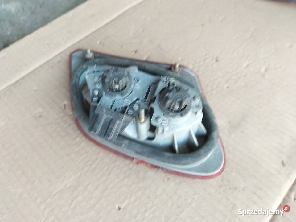 MERCEDES W210 LAMPA TYŁ Kamień-Kolonia