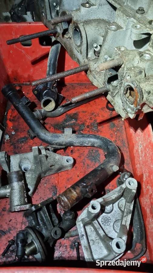 Rover 200 214 14 16 16V Głowica Wałek Pokrywa Skawina