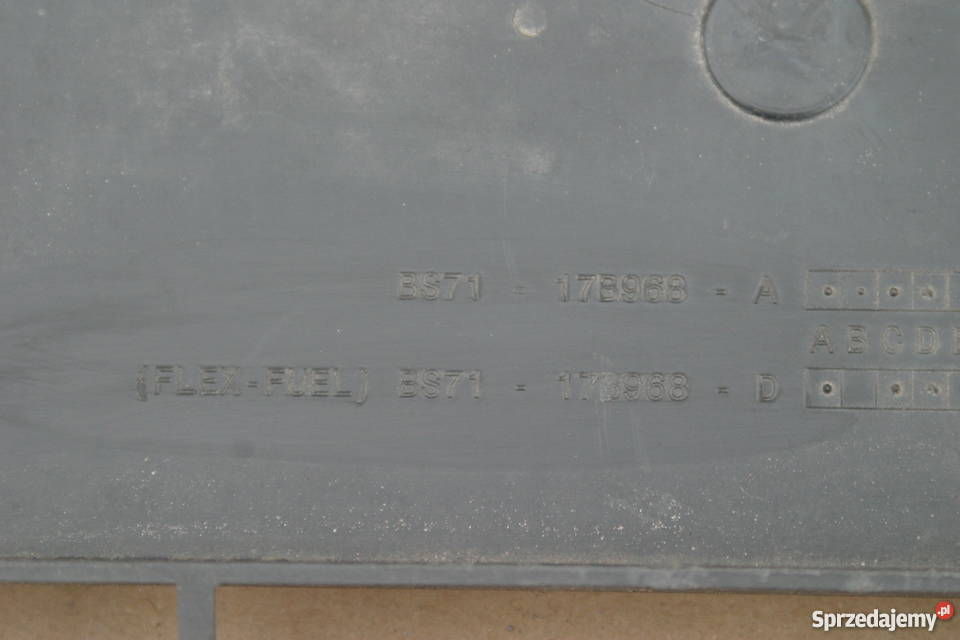 FORD MONDEO MK4 LIFT KRATKA ŚRODKOWA ZDERZAKA osobowe Bieleń