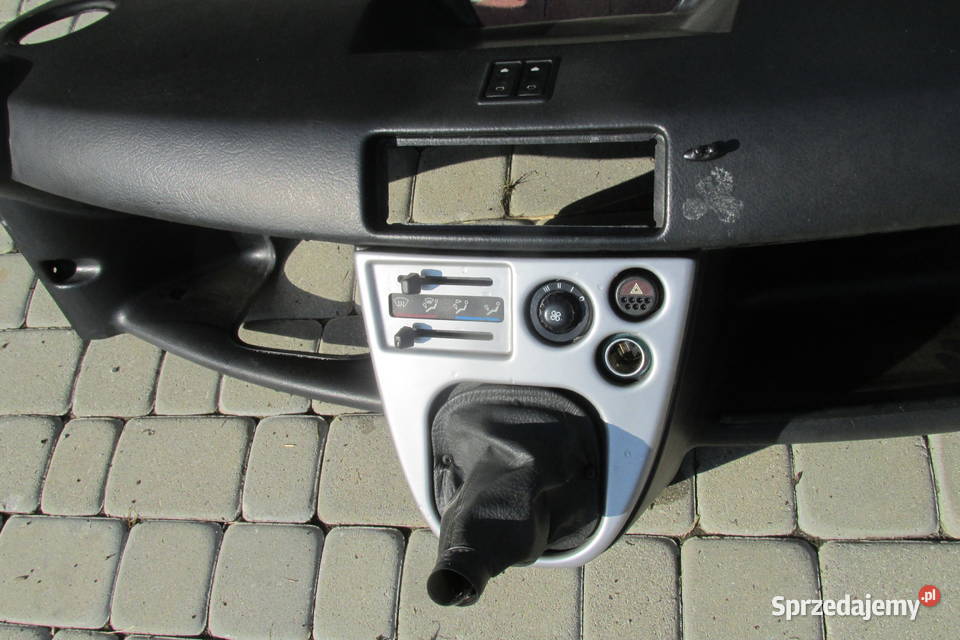 Kokpit deska rozdzielcza Microcar Mc1 04r części Sandomierz